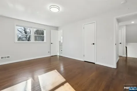 287 Country Club Drive Oradell NJ 07649