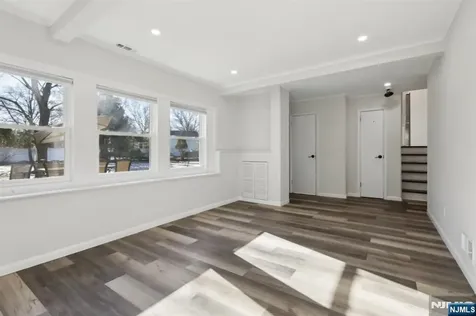 287 Country Club Drive Oradell NJ 07649