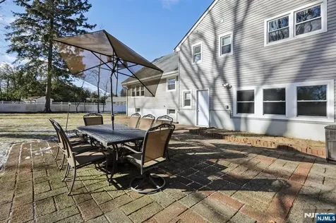 287 Country Club Drive Oradell NJ 07649