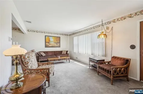 395 Van Luyn Terrace Saddle Brook NJ 07663