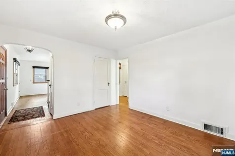 3 Lois Avenue Demarest NJ 07627