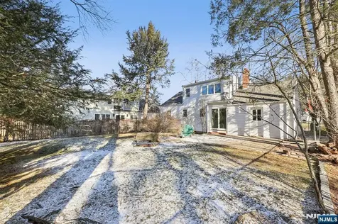 3 Lois Avenue Demarest NJ 07627