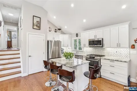 1 Diamond Court Glen Rock NJ 07452