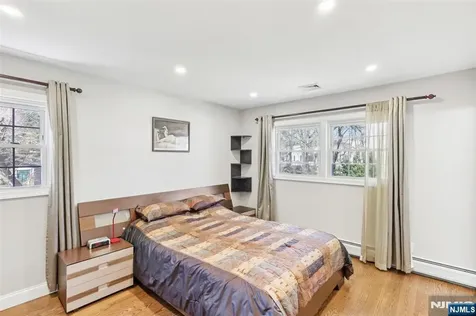 1 Diamond Court Glen Rock NJ 07452