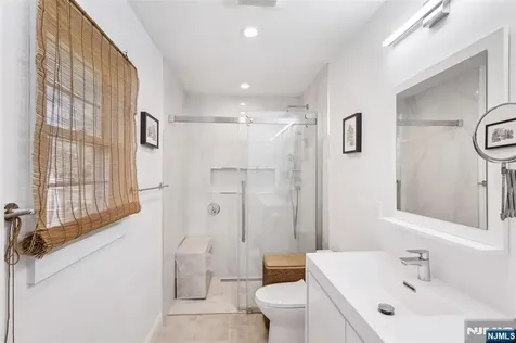 1 Diamond Court Glen Rock NJ 07452