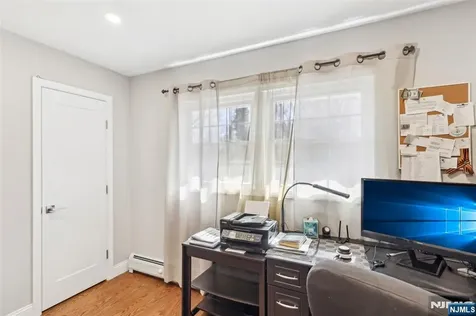 1 Diamond Court Glen Rock NJ 07452