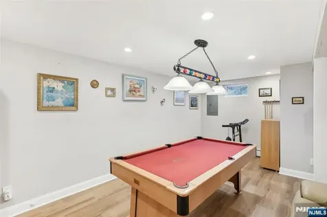 1 Diamond Court Glen Rock NJ 07452