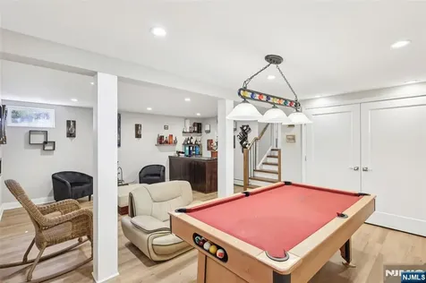 1 Diamond Court Glen Rock NJ 07452