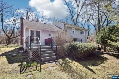 1 Diamond Court Glen Rock NJ 07452