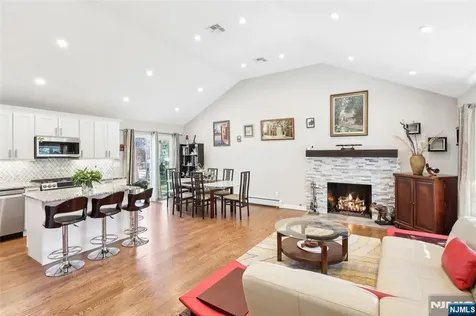 1 Diamond Court Glen Rock NJ 07452