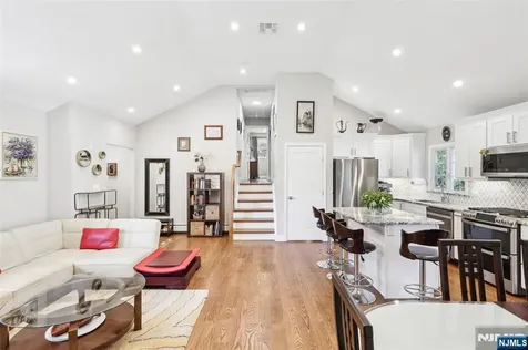 1 Diamond Court Glen Rock NJ 07452