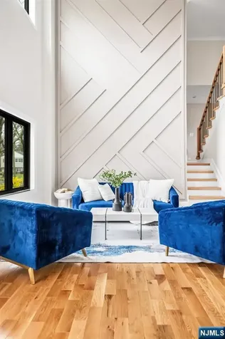 340 Ellen Place Paramus NJ 07652