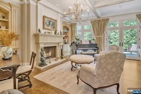 74 Roberts Road Englewood Cliffs NJ 07632