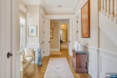 74 Roberts Road Englewood Cliffs NJ 07632