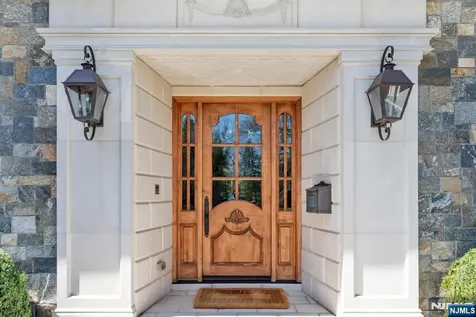 74 Roberts Road Englewood Cliffs NJ 07632