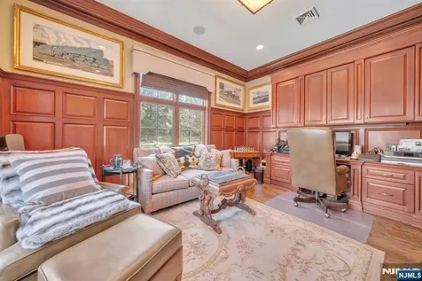 74 Roberts Road Englewood Cliffs NJ 07632