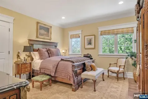 74 Roberts Road Englewood Cliffs NJ 07632