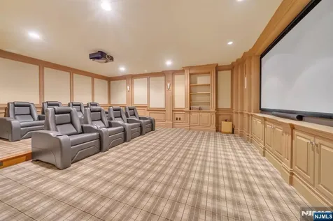 74 Roberts Road Englewood Cliffs NJ 07632