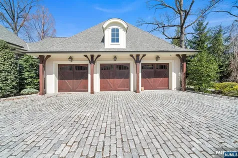 74 Roberts Road Englewood Cliffs NJ 07632
