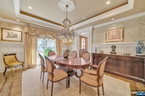 74 Roberts Road Englewood Cliffs NJ 07632