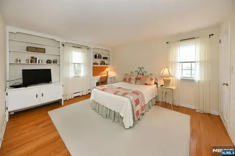 51 Ardmore Road Ho-ho-kus NJ 07423