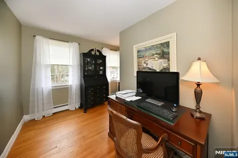 51 Ardmore Road Ho-ho-kus NJ 07423
