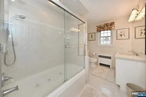 51 Ardmore Road Ho-ho-kus NJ 07423