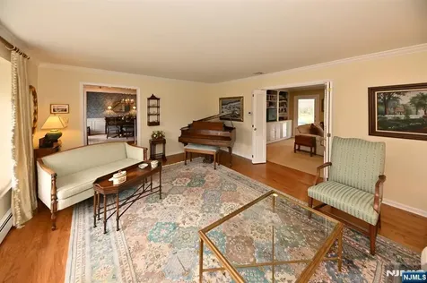 51 Ardmore Road Ho-ho-kus NJ 07423