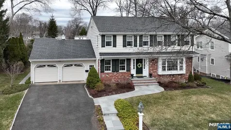 51 Ardmore Road Ho-ho-kus NJ 07423