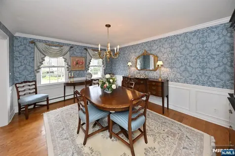 51 Ardmore Road Ho-ho-kus NJ 07423