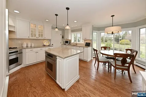 51 Ardmore Road Ho-ho-kus NJ 07423