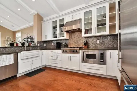 14 Lydia Drive Guttenberg NJ 07093