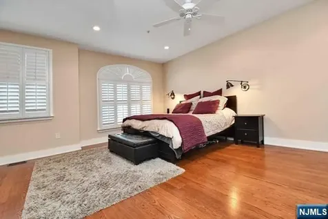 14 Lydia Drive Guttenberg NJ 07093