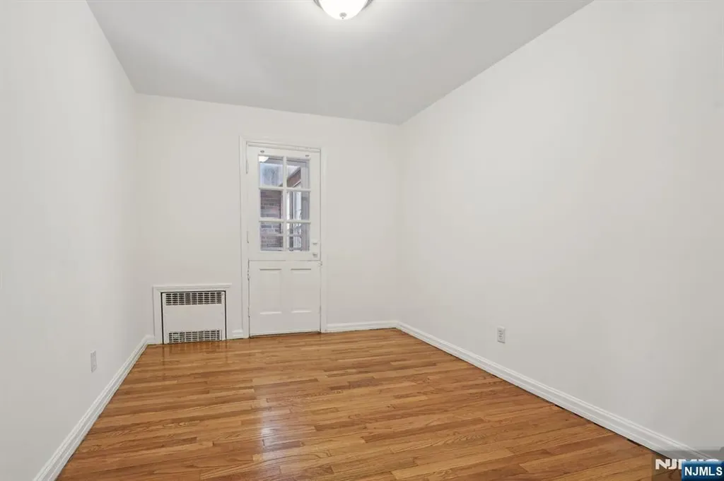 104 Liberty Avenue Belleville NJ 07109