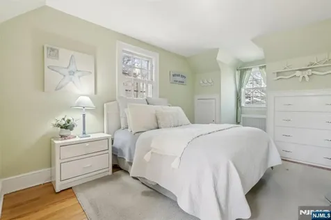 114 Sherwood Road Ridgewood NJ 07450