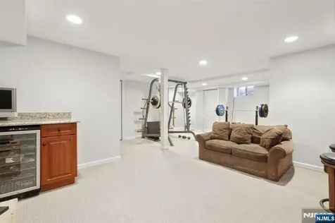 114 Sherwood Road Ridgewood NJ 07450