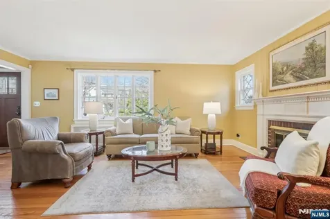 114 Sherwood Road Ridgewood NJ 07450