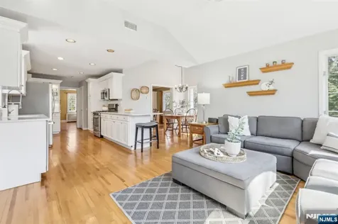 114 Sherwood Road Ridgewood NJ 07450