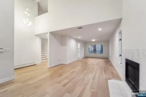 306 Cedar Court Norwood NJ 07648