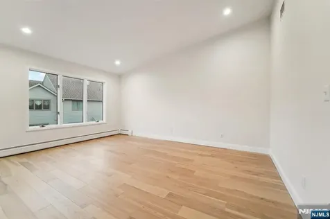 306 Cedar Court Norwood NJ 07648