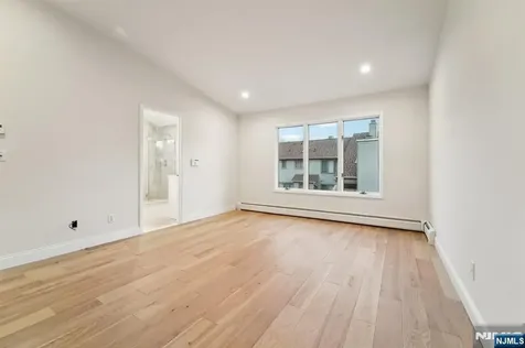 306 Cedar Court Norwood NJ 07648