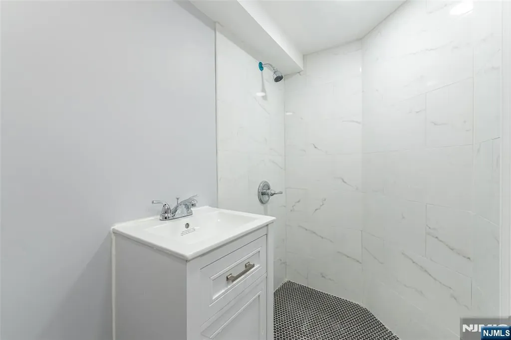 20 Isabella Avenue Bayonne NJ 07002