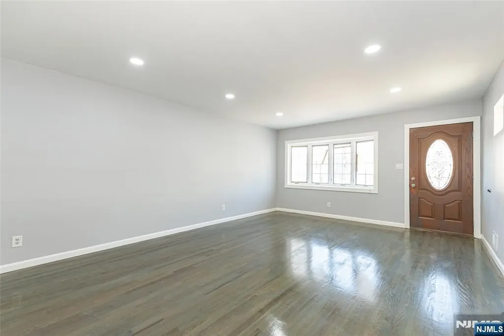 20 Isabella Avenue Bayonne NJ 07002