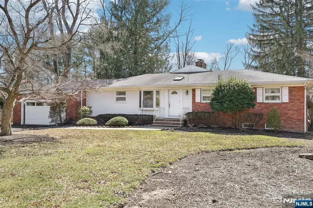 8 Sparrowbush Road Mahwah NJ 07430