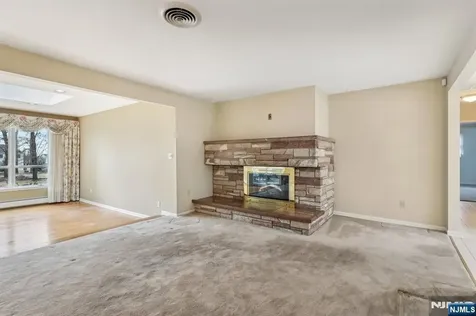 8 Sparrowbush Road Mahwah NJ 07430