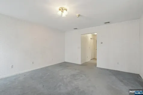 8 Sparrowbush Road Mahwah NJ 07430