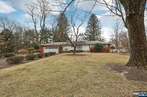 8 Sparrowbush Road Mahwah NJ 07430