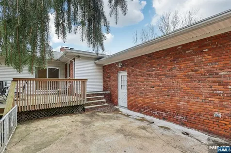 8 Sparrowbush Road Mahwah NJ 07430