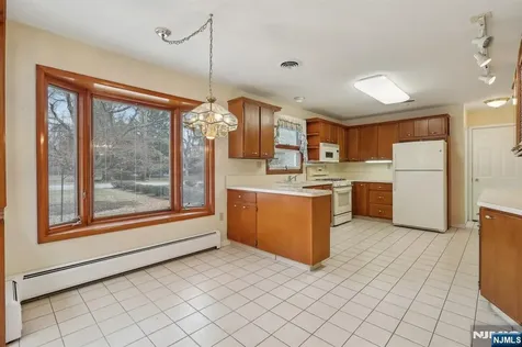 8 Sparrowbush Road Mahwah NJ 07430
