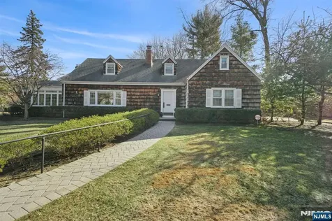 54 Windsor Road Tenafly NJ 07670